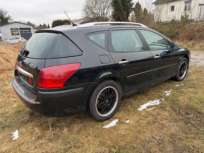 Gebraucht Peugeot 407 116 PS (85 kW) 2004 Schwarz Limousine