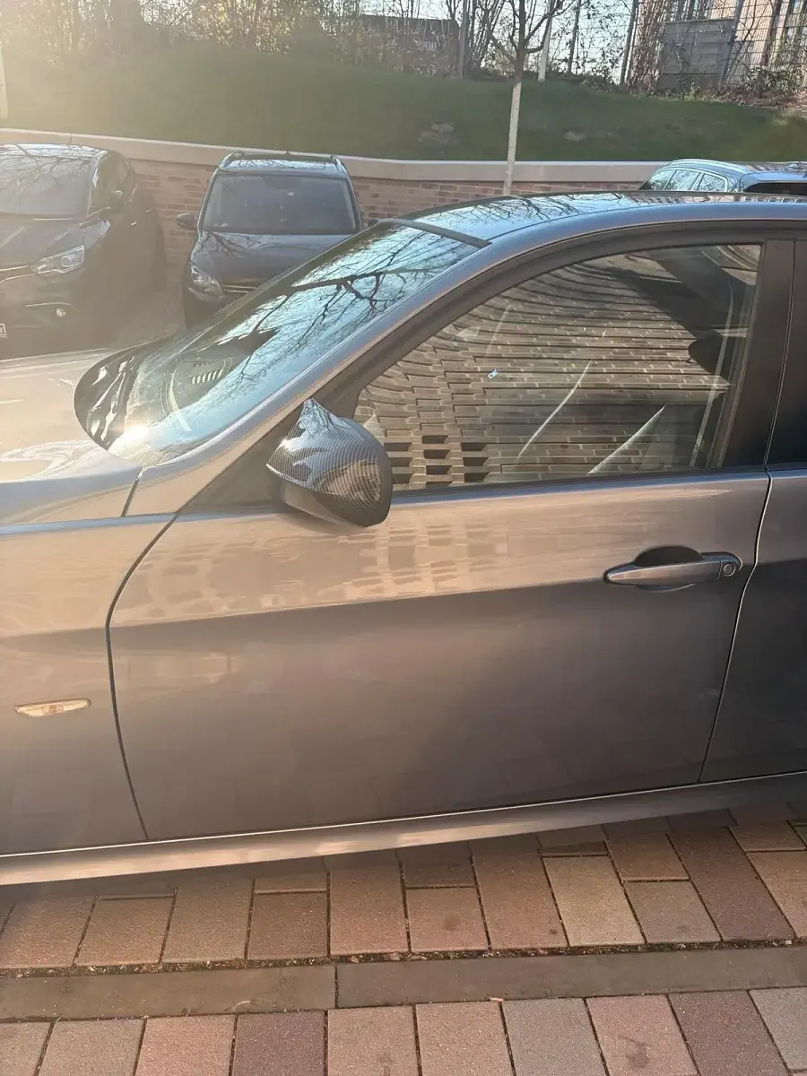 Gebraucht BMW 318 143 PS (105 kW) 2010 Grau Limousine