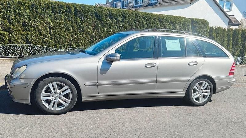 Gebraucht Mercedes C200 Elegance 122 PS (89 kW) 2004 Limousine