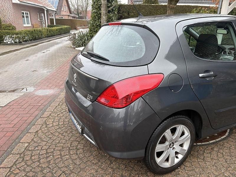 Gebraucht Peugeot 308 SW Active 111 PS (81 kW) 2012 Grau Kombi