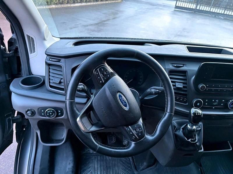 Gebraucht Ford Transit 170 PS (125 kW) 2020 Grau Van / Kleinbus