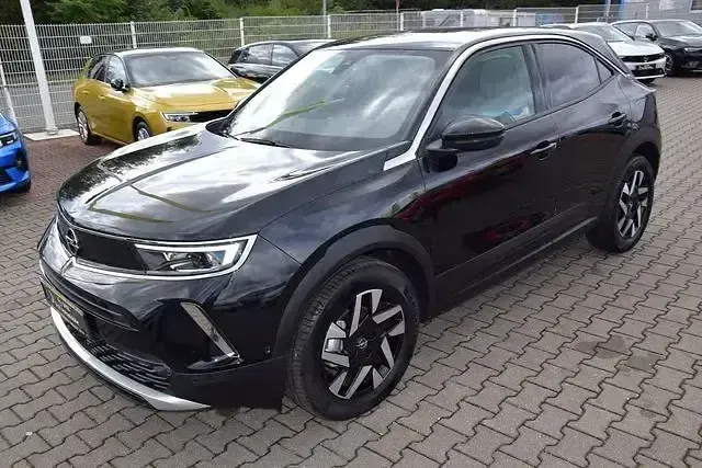 Używany Opel Mokka Elegance 101 KM (74 kW) 2021 Czarny SUV