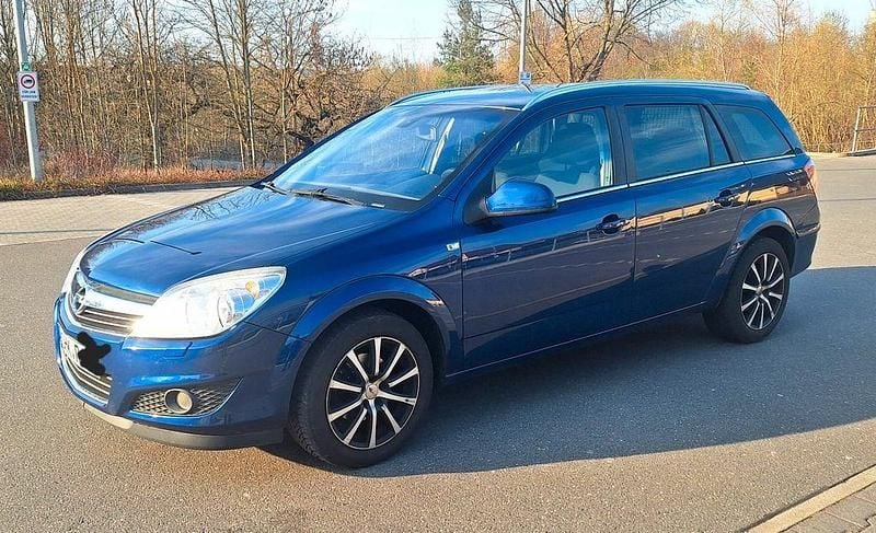 Gebraucht Opel Astra Selection 116 PS (85 kW) 2009 Blau Limousine