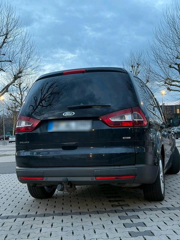 Gebraucht Ford Galaxy 175 PS (128 kW) 2010 Schwarz Van / Kleinbus