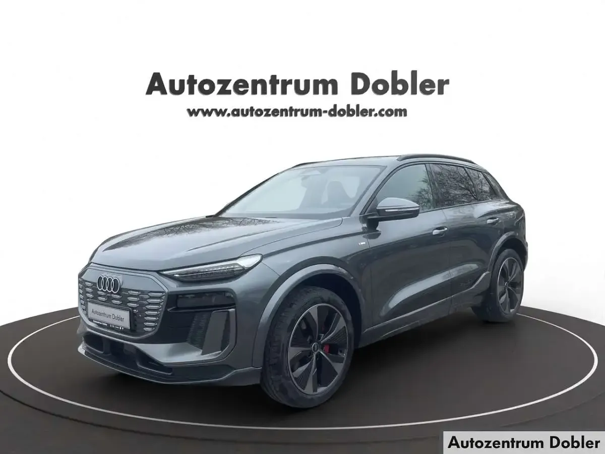 Neu Audi Q6 e-tron Business 225 kW (306 PS) 2026 Grau SUV