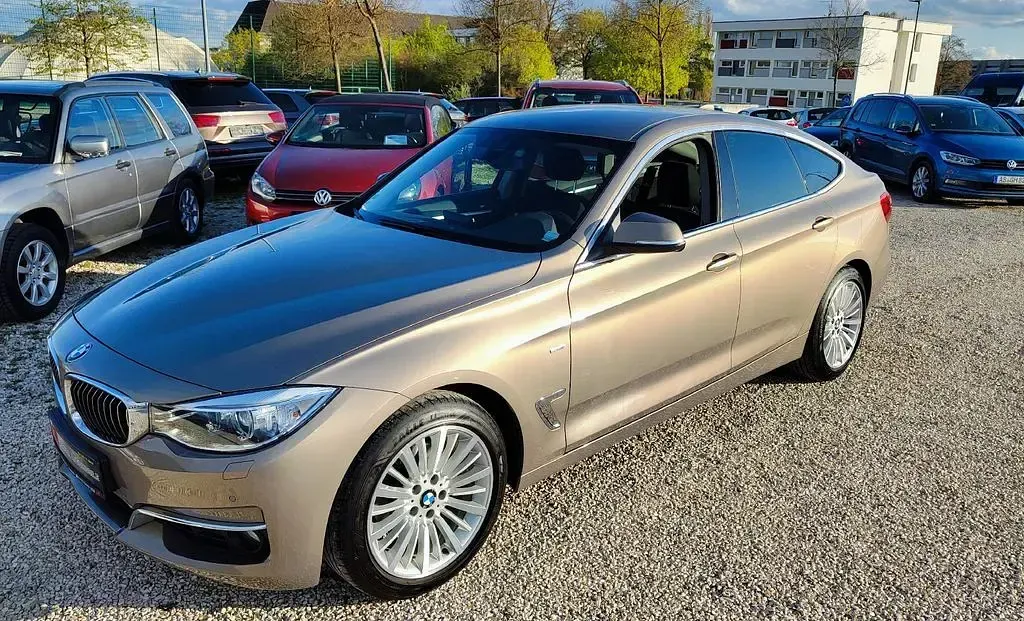 Gebraucht BMW 320 Luxury Line 184 PS (135 kW) 2013 Beige Limousine
