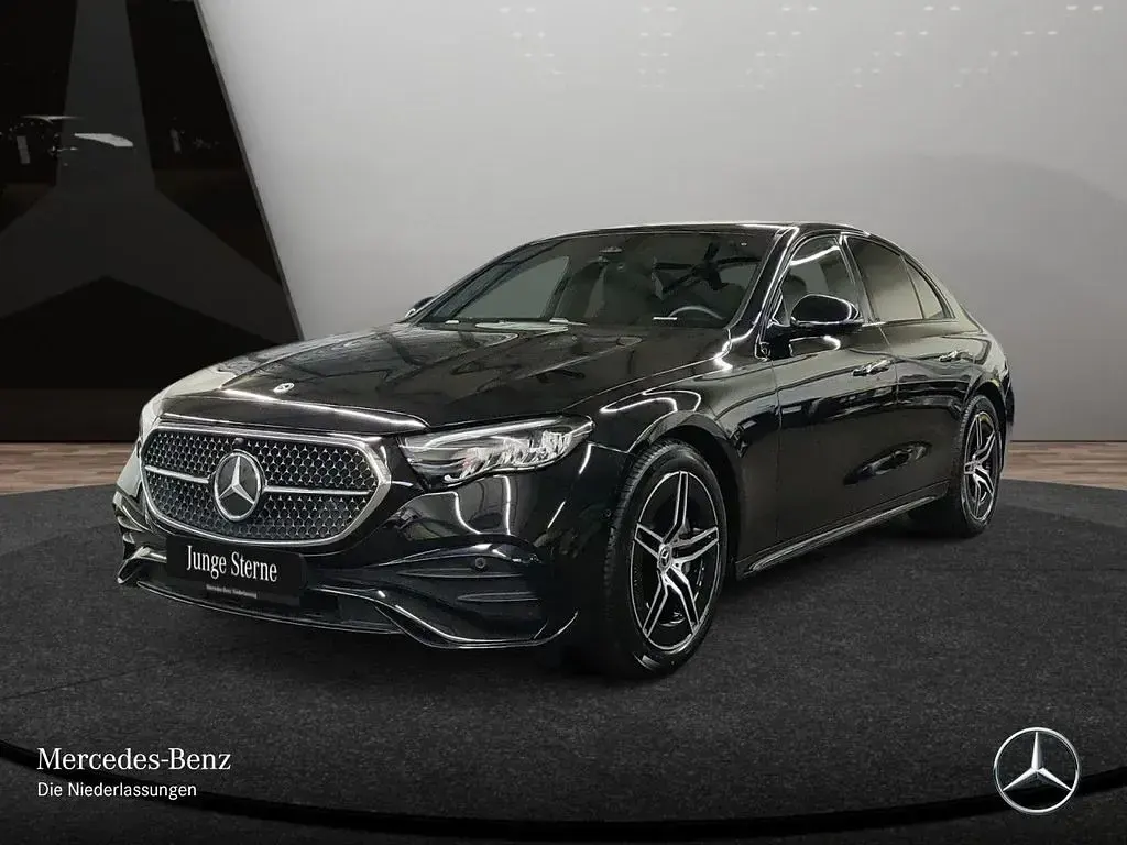 Gebraucht Mercedes E200 AMG 204 PS (150 kW) 2025 Obsidianschwarz Limousine