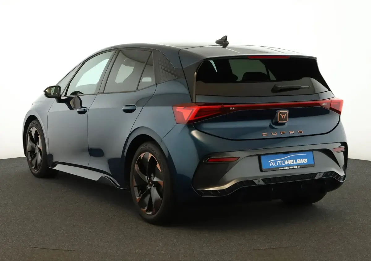 Gebraucht Cupra Born 150 kW (204 PS) 2024 Aurorablau Kleinwagen