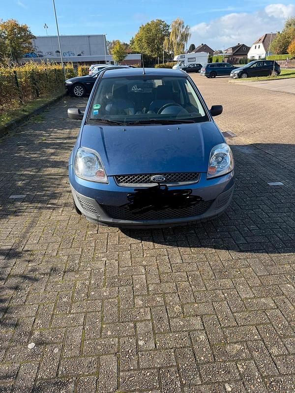Blau Gebraucht 2005 Ford Fiesta Kleinwagen | 2.800 € (Fairer Preis) - Bild 1/4