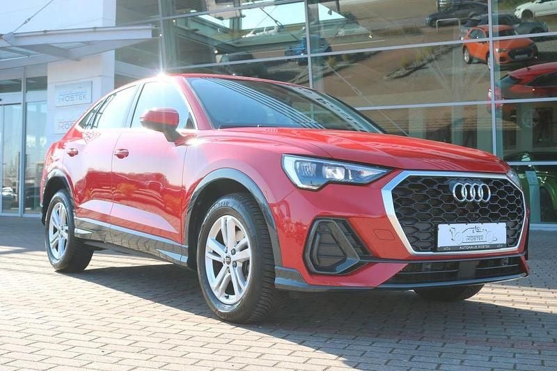 Rot Gebraucht 2024 Audi Q3 Sportback Sport SUV | 33.200 € (Superpreis) - Bild 1/4