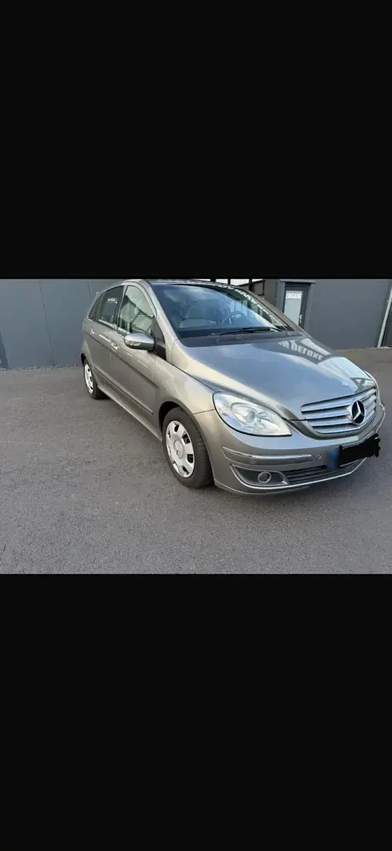 Gebraucht Mercedes B200 136 PS (100 kW) 2006 Grau Van / Kleinbus