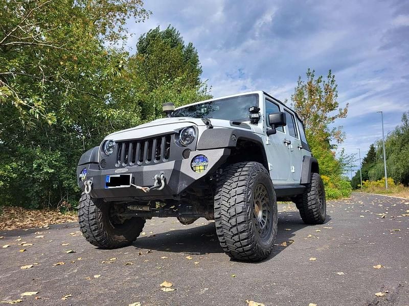 Gebraucht Jeep Wrangler Unlimited Rubicon 284 PS (208 kW) 2014 Weiß SUV