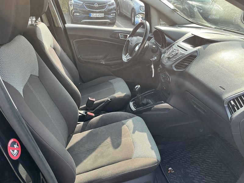 Gebraucht Ford Ecosport Trend 125 PS (91 kW) 2015 Grau SUV