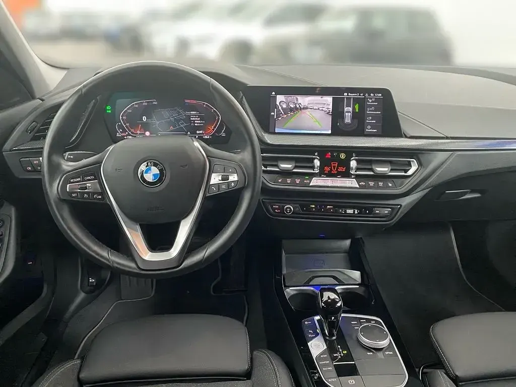 Gebraucht BMW 120 Shadowline 190 PS (139 kW) 2023 Blau Limousine