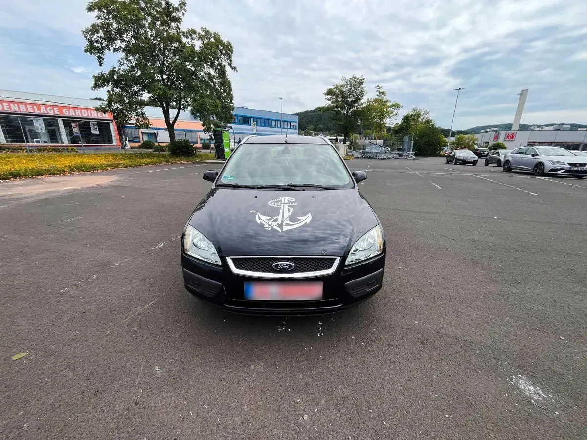 Gebraucht Ford Focus 115 PS (84 kW) 2005 Schwarz Kombi