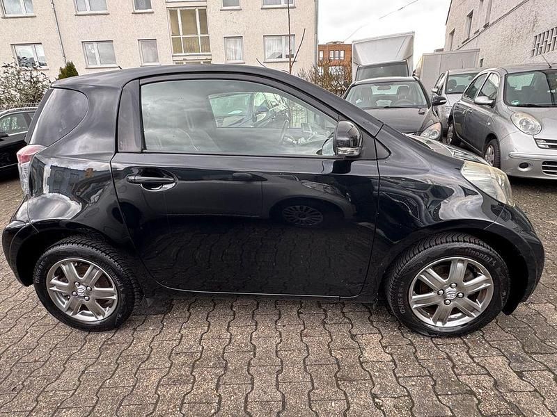 Gebraucht Toyota iQ 68 PS (50 kW) 2009 Schwarz Kleinwagen