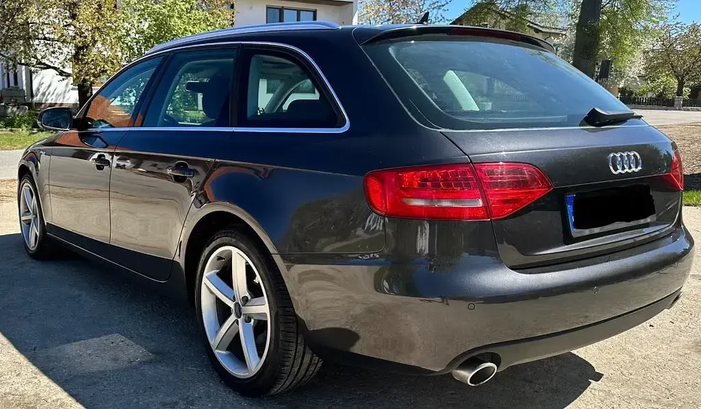 Brugt Audi A4 Comfort 190 HK (139 kW) 2011 Grå Sedan