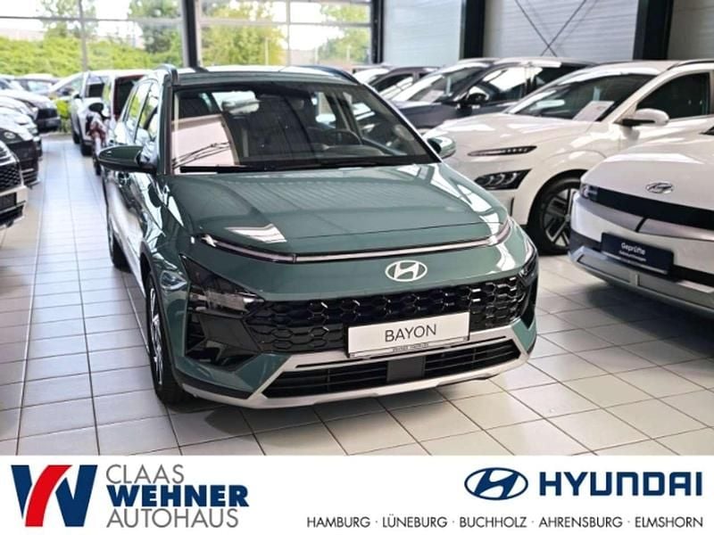 Gruen Gebraucht 2024 Hyundai Bayon Trend SUV | 23.480 € (Fairer Preis) - Bild 1/4