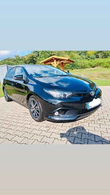 Schwarz Gebraucht 2019 Toyota Auris Team Limousine | 11.900 € (Fairer Preis) - Bild 1/4