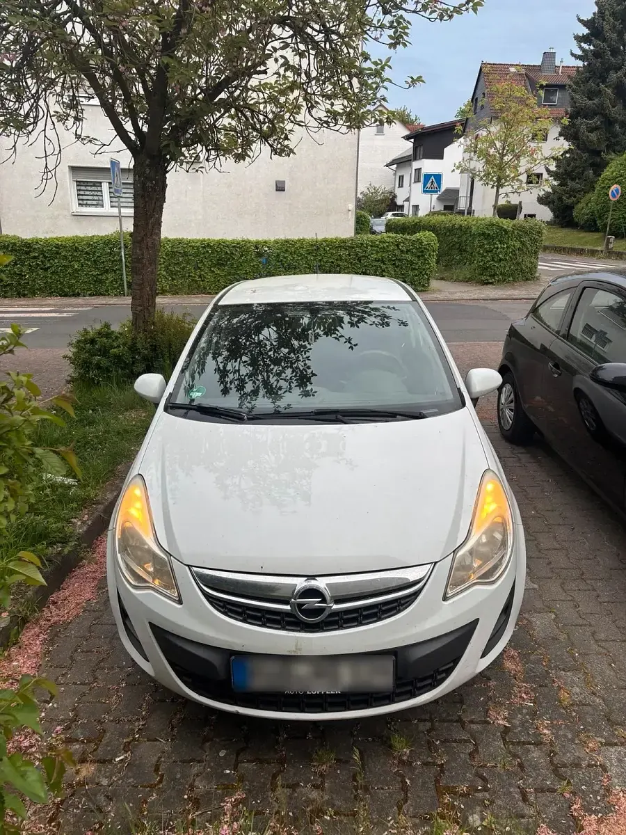 Gebraucht Opel Corsa Selection 69 PS (50 kW) 2011 Weiß Kleinwagen
