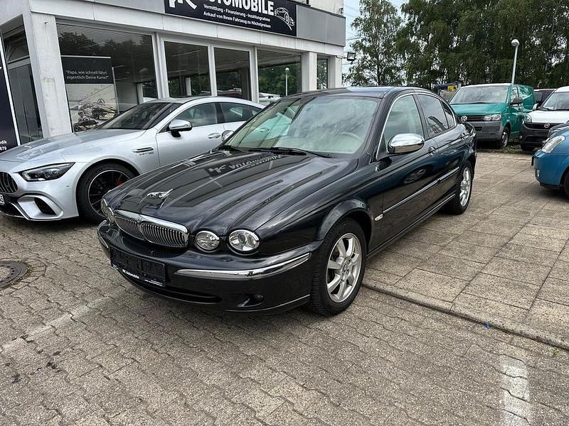 Schwarz Gebraucht 2004 Jaguar X-type Executive Limousine | 5.980 € (Teuer) - Bild 1/4