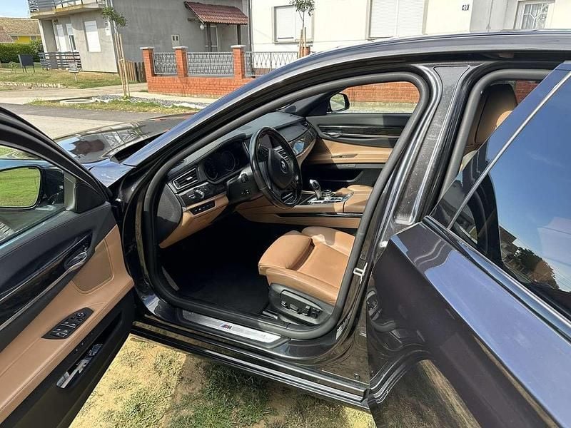 Gebraucht BMW 740 313 PS (230 kW) 2014 Limousine