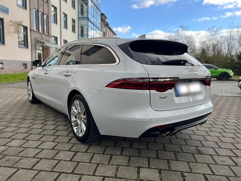 Gebraucht Jaguar XF 180 PS (132 kW) 2018 Weiß Kombi