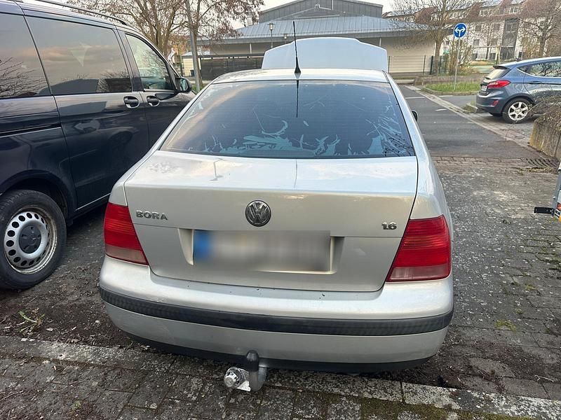 Gebraucht VW Bora 140 PS (102 kW) 1999 Silber Limousine