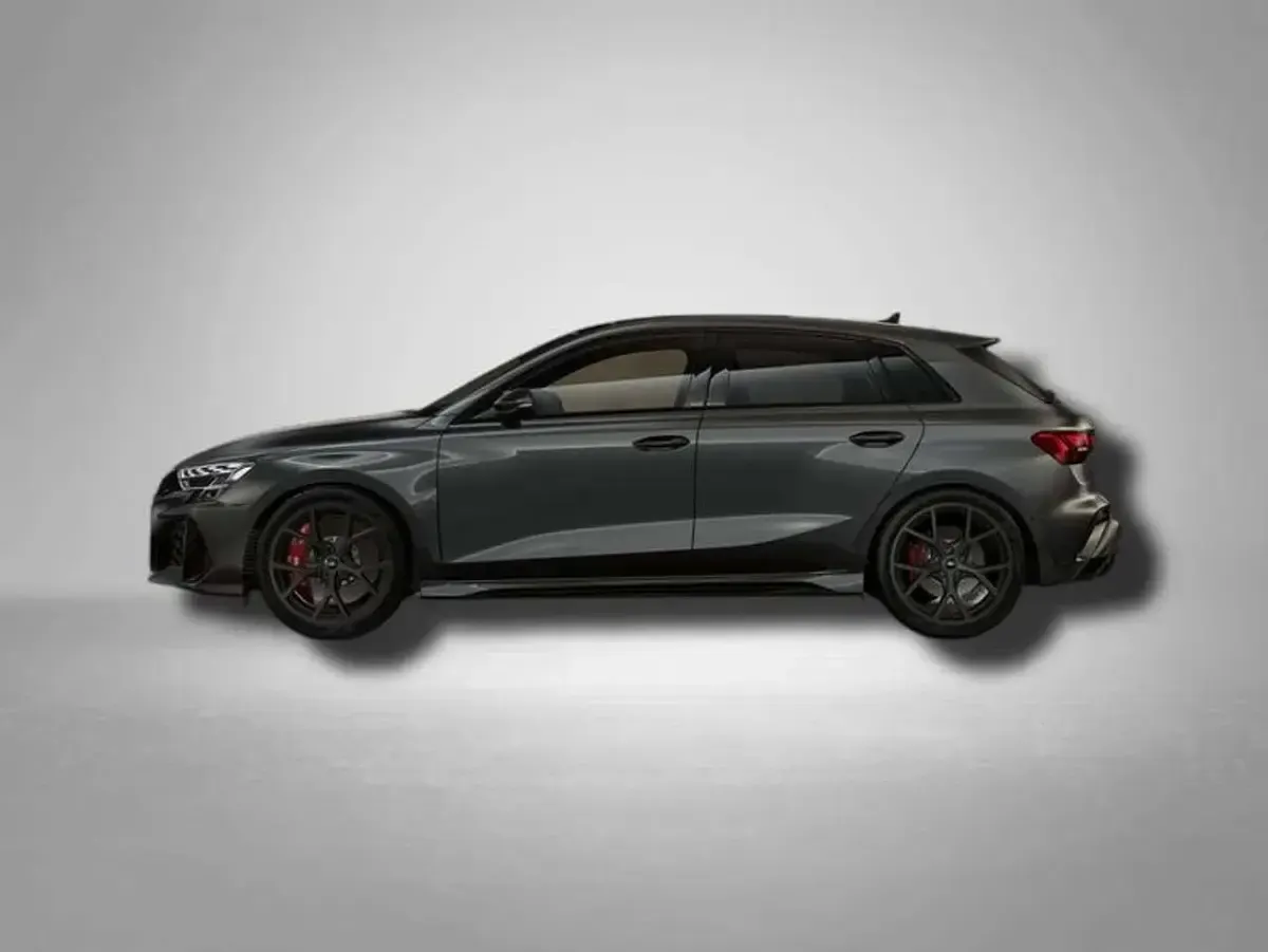Second-hand Audi RS3 400 CP (294 kW) 2026 Gri Berlinǎ