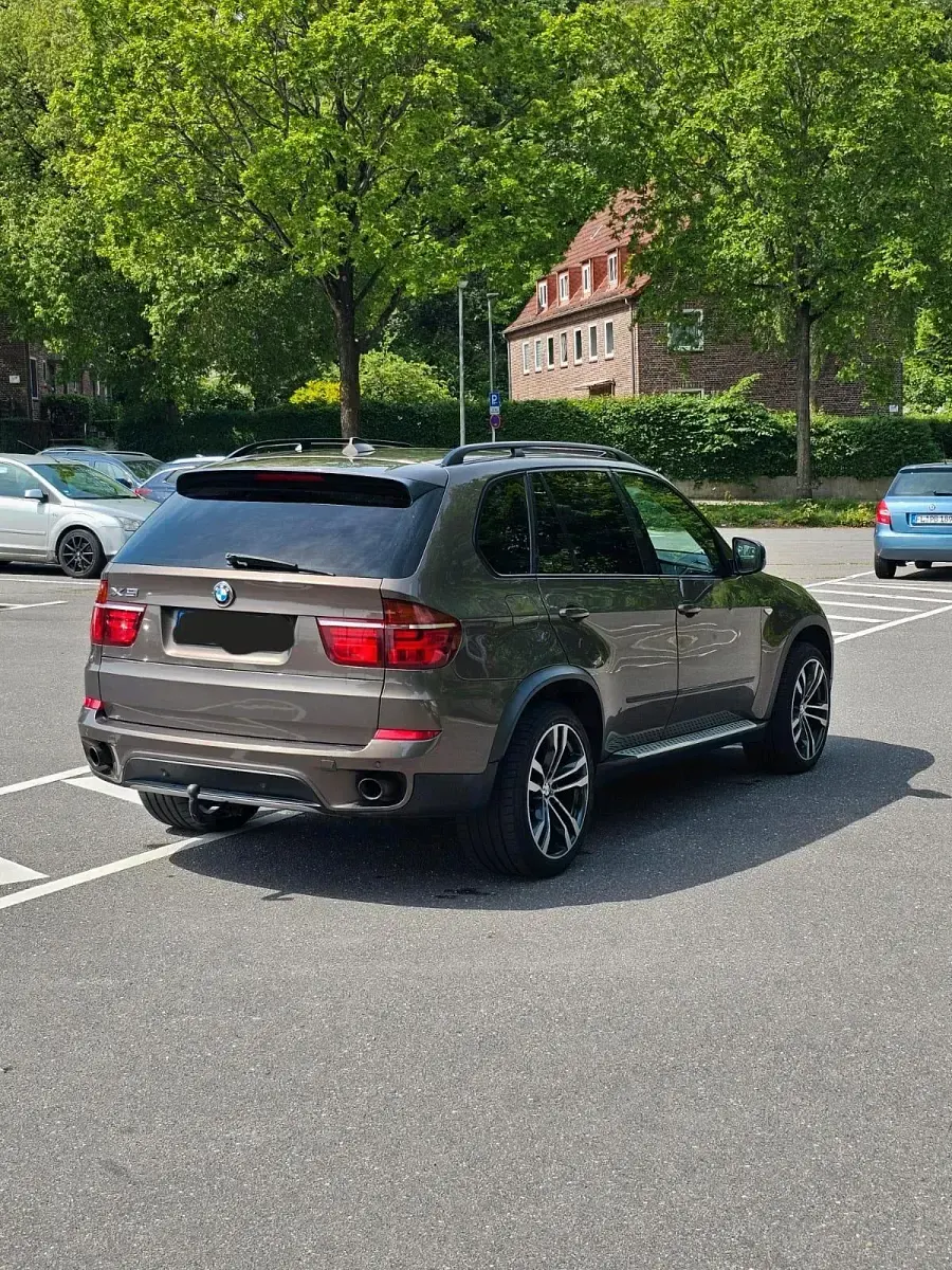 Gebraucht BMW X5 245 PS (180 kW) 2012 Braun SUV