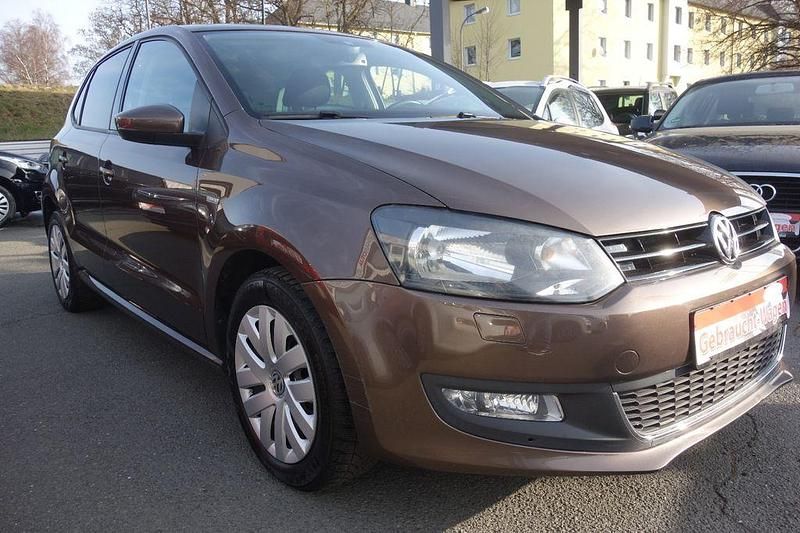 Gebraucht VW Polo Life 90 PS (66 kW) 2013 Braun Kleinwagen