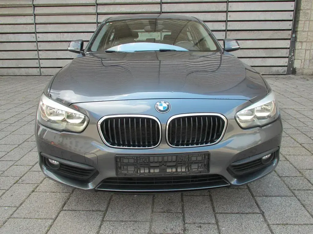 Gebraucht BMW 116 Advantage 109 PS (80 kW) 2016 Grau Kleinwagen