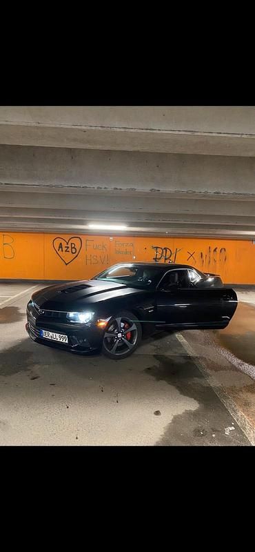 Schwarz Gebraucht 2013 Chevrolet Camaro SS Coupé | 24.999 € (Fairer Preis) - Bild 1/4