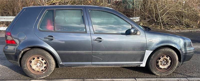 Gebraucht VW Golf IV 131 PS (96 kW) 2000 Grau Limousine