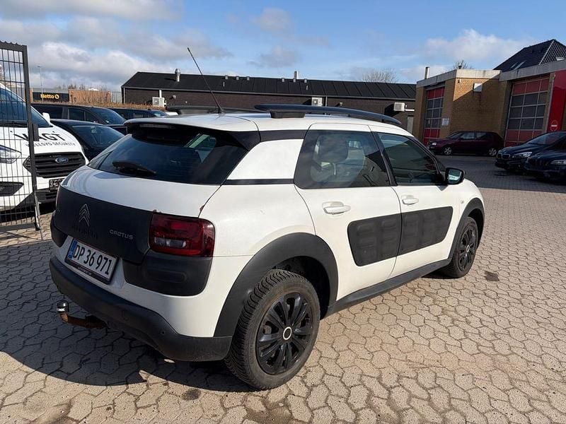 Gebraucht Citroën C4 99 PS (72 kW) 2016 Weiß Limousine