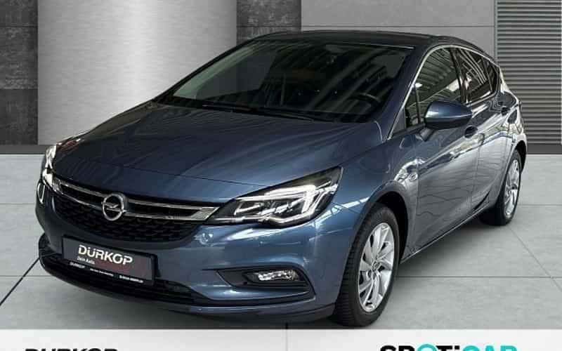 Azur blau (m2) Gebraucht 2017 Opel Astra Innovation Limousine | 13.950 € (Fairer Preis) - Bild 1/4