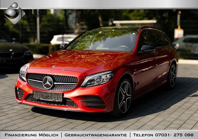 Rot Gebraucht 2019 Mercedes C300 AMG Limousine | 26.990 € (Superpreis) - Bild 1/4