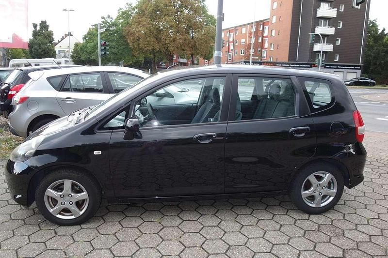 Gebraucht Honda Jazz 77 PS (56 kW) 2008 Schwarz Kleinwagen