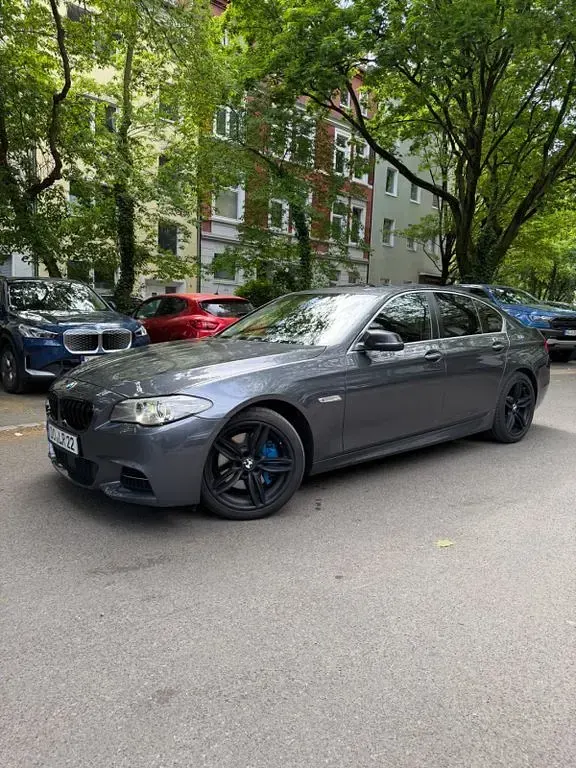 Gebraucht BMW 530 M Sport 258 PS (189 kW) 2016 Grau Limousine