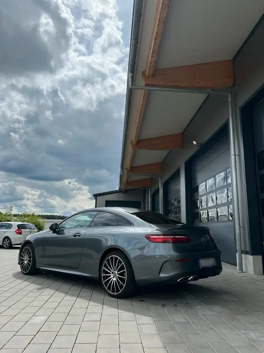 Gebraucht Mercedes E400 AMG line 340 PS (250 kW) 2019 Grau Coupé
