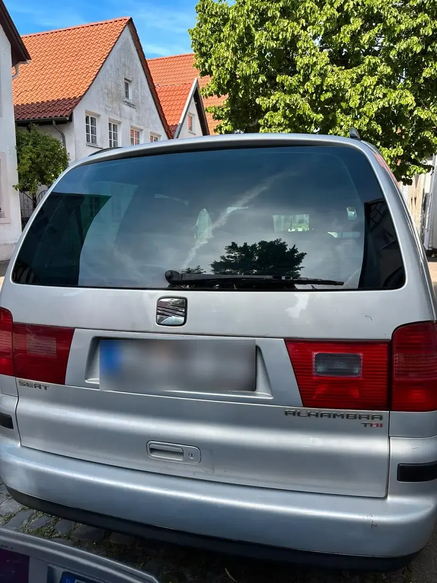 Gebraucht Seat Alhambra 116 PS (85 kW) 2001 Silber Van / Kleinbus