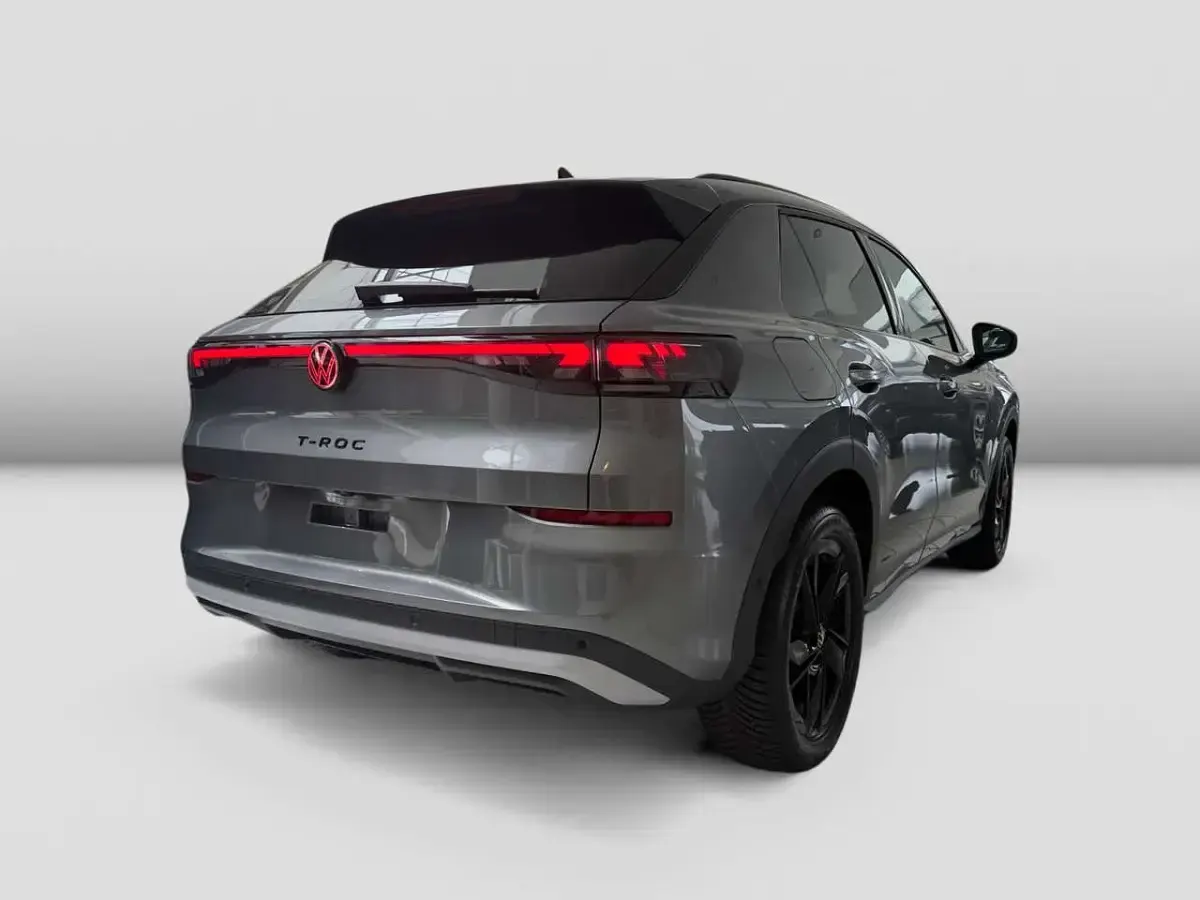 Neu VW T-Roc Style 116 PS (85 kW) 2026 Grenadillschwarz metallic SUV