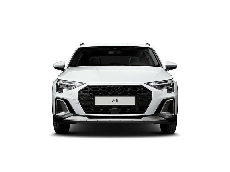 Gebraucht Audi A3 Performance 204 PS (150 kW) 2025 Gletscherweiß metallic Limousine