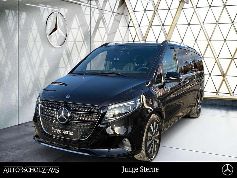 Schwarz Gebraucht 2024 Mercedes V300 Van / Kleinbus | 68.089 € (Superpreis) - Bild 1/3