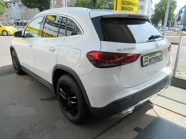 Gebraucht Mercedes GLA250 218 PS (160 kW) 2021 Andere SUV