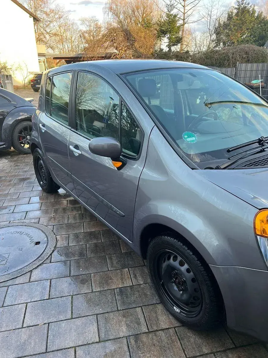 Occasion Renault Modus Dynamique 88 ch (64 kW) 2006 Gris Monospace