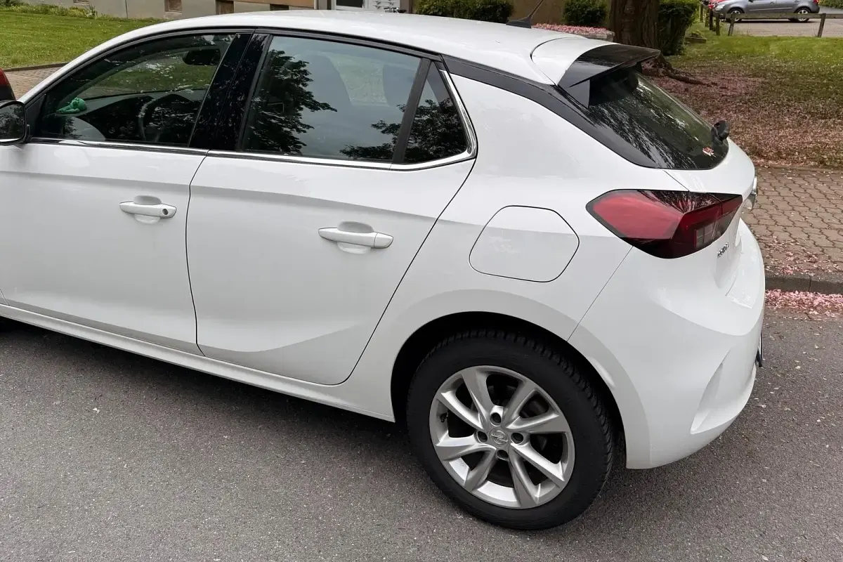 Gebraucht Opel Corsa Elegance 101 PS (74 kW) 2021 Weiß Kleinwagen