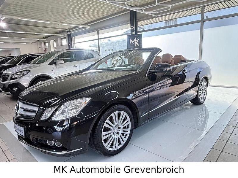 Schwarz Gebraucht 2010 Mercedes E250 Cabrio | 13.998 € (Fairer Preis) - Bild 1/4