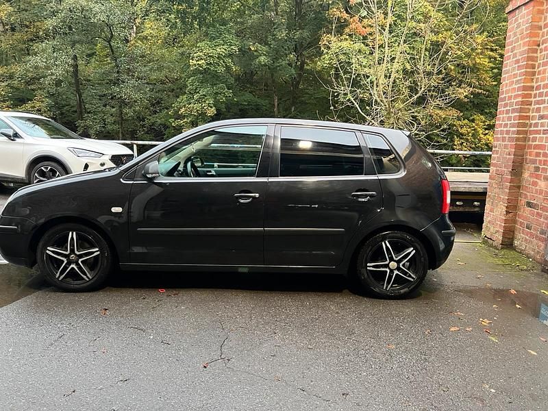 Schwarz Gebraucht 2003 VW Polo Kleinwagen | 1.800 € (Teuer) - Bild 1/4