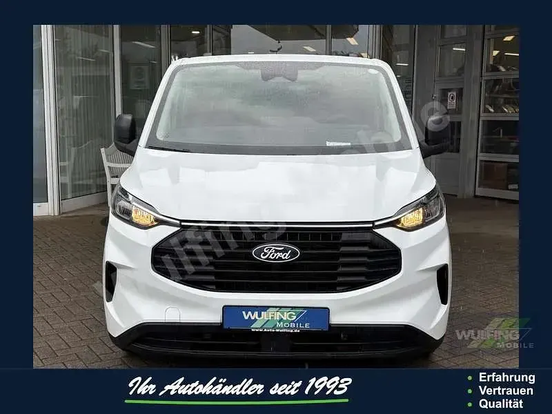 Gebraucht Ford Transit Trend 170 PS (125 kW) 2025 Weiß Van